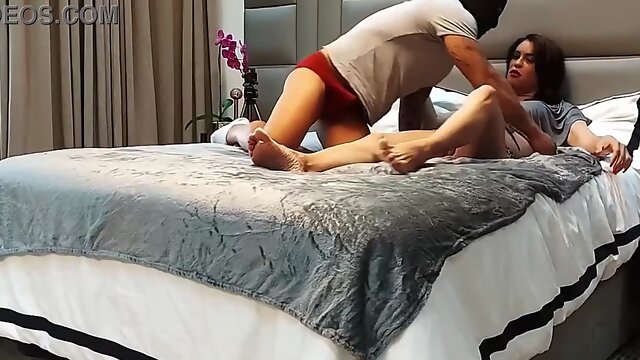 Shemale fucks guy videos