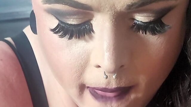 Blowjob Cum In Mouth, Shemale Swallows Cock, Riley