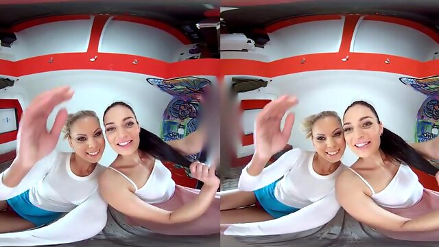 CzechVRFetish E184 Julia Parker And Leanne Lace VR180 2700p