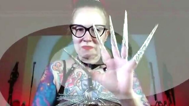 Goddess Amanita - You Want To Feel My Long Silver Claws