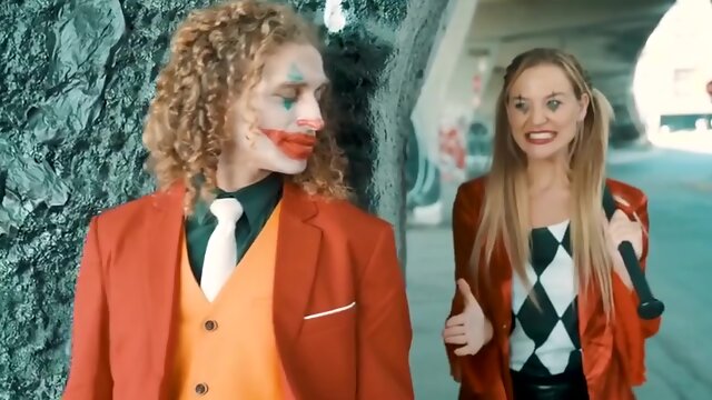 큰가슴, 패러디, 털이