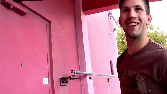 Tricking straight at the gloryhole
