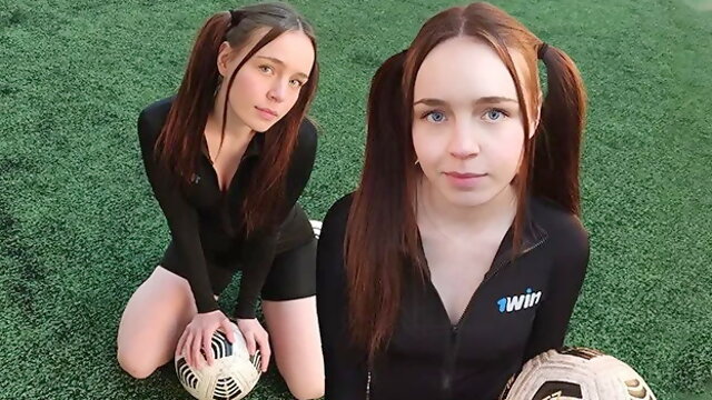 Niedlich Brünette, Fußball, Russisch Kleine Tittchen