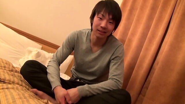 Hot Jock Enjoys Jacking His Cock On Cam