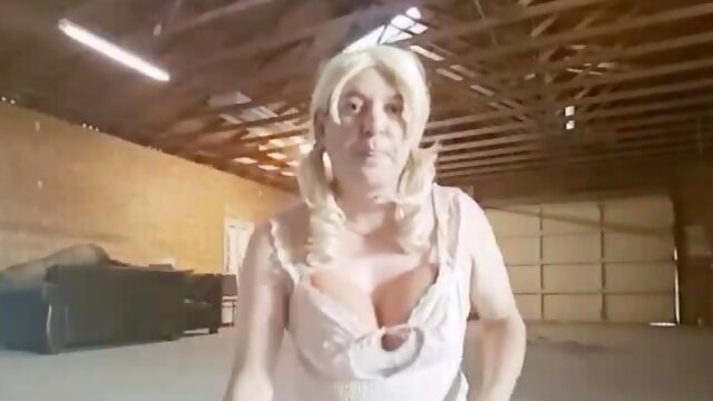 Whore
