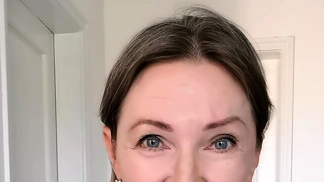 Horny Dirty Mature Stepmom Seduce You