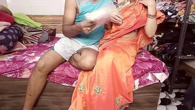 Desi hot indian wife smashed by his spouse friend when she was alone in building.