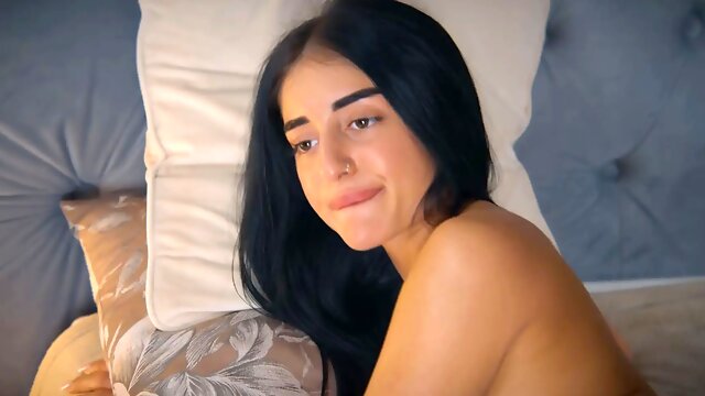 Thin russian beauty ara mix