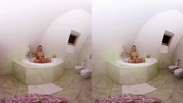 Nikky Dream And Dream Nikky - Plays In The Tub