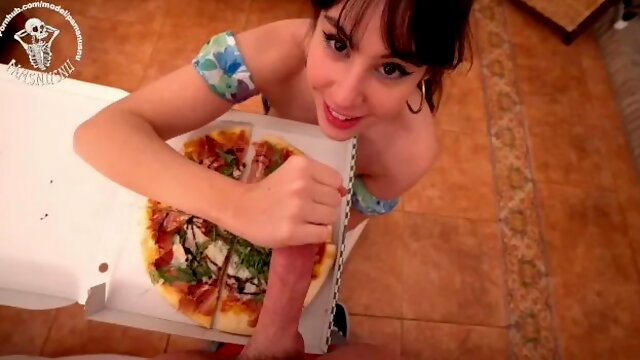 Engao a Mi Novio Con El Repartidor  Se Queda Sin Trabajo Pero Se Va Contento 