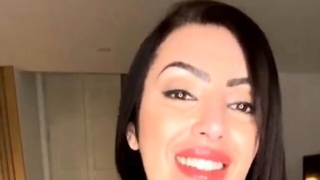 Close up MiLF getting it in the ass