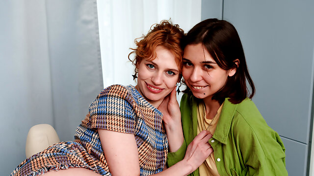 Lesbiennes Ados, Teens Redhead