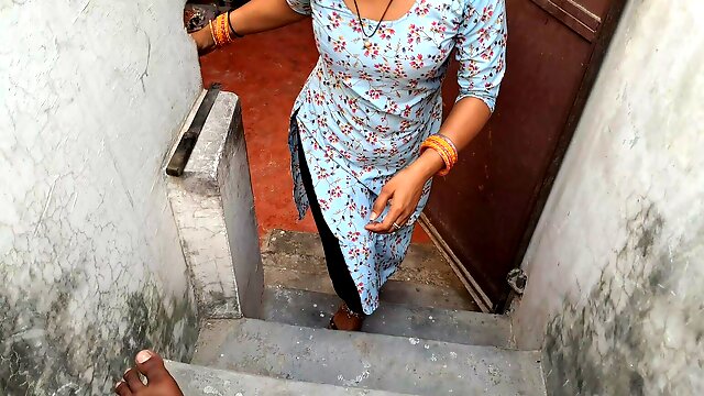 Hot Indian Nabour Girl Sucking Dick so Good and Recieve Warm Cum in Mouth