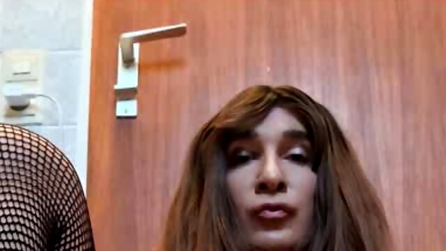 Crossdresser, Mature