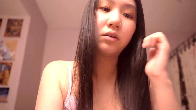 Adorable Asian girl Alize Zaide gives ASMR vibes with Colossians