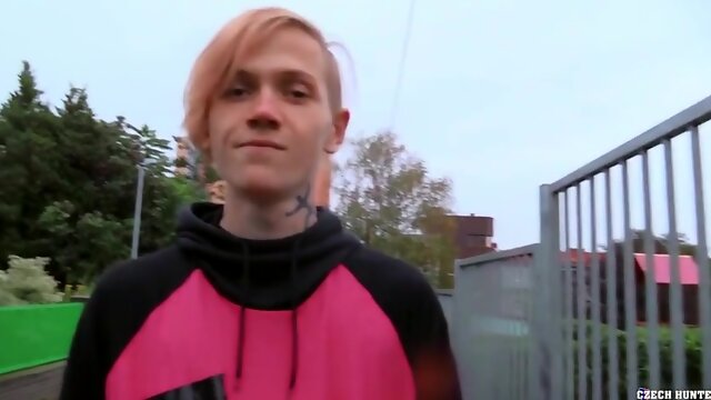 A Twink Is Making Some Fast Cash