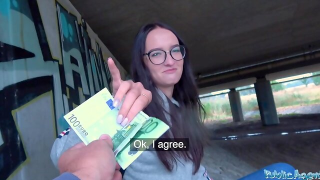 Draußen, Muschi Draussen, Öffentlichkeit, Haarig, Geld