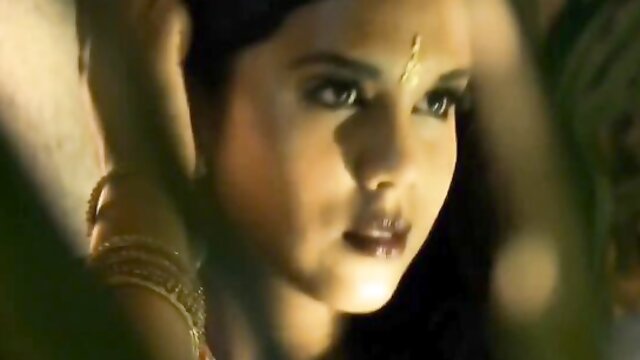 Watch naughty wooers sex