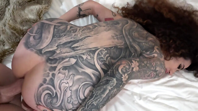 Tattooed brunette Arabelle Raphael and POV anal sex