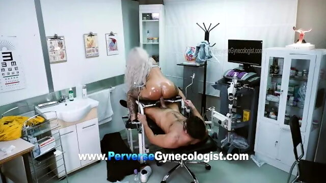 This 18-year-old Girl Goes to the Fake Gynecologist because Her Boyfriend Won...