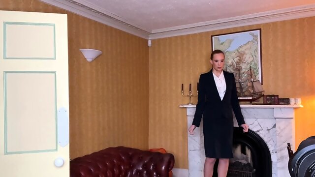 Cumshot amateur MILF suck and jerks dude in the bedroom