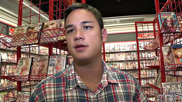 Curious str8 visits gay gloryhole