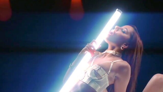 Redhead Emily Willis Squirt-Fingers Brunette Vanna Bardot in Lingerie