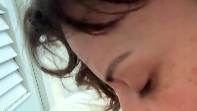 Mornings in Paradise with Stepmom