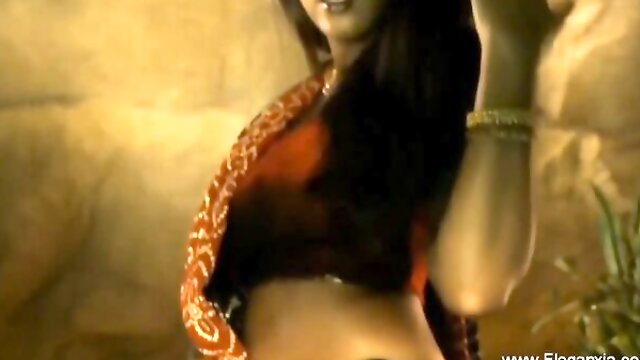 Voluptuous queens asian action