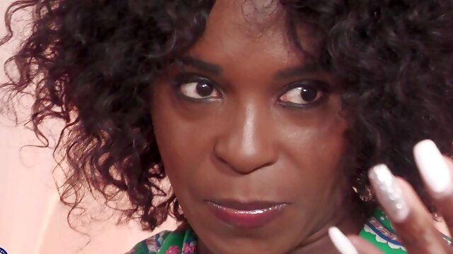 Hot ebony milf Naomi masturbating her beautiful pussy in germany