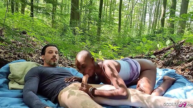 Real Outdoor Inexperienced Intercourse Inbetween Ebony Zaawaadi And German