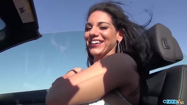 Reeses Blowjob Smut By - Bella Reese And Zi Zi