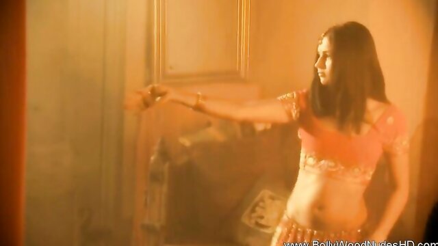 Watch extravagant missys dirt