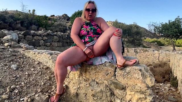 Outdoor Masturbation and Squirts - Nympho Wife Real Orgasms