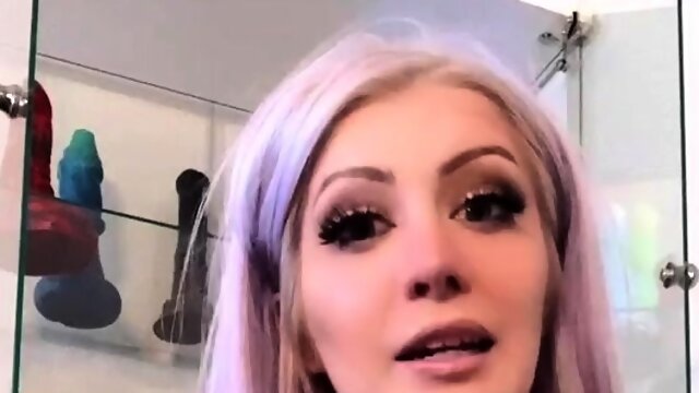 Amazing blonde german webcam milf high heel masturbation