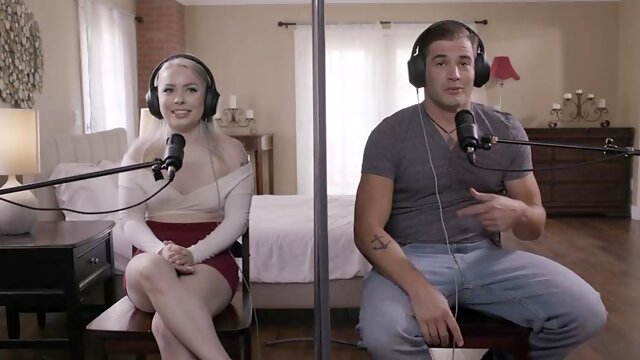 Haley, Nathan Gives Handjob Well Hot Son 01