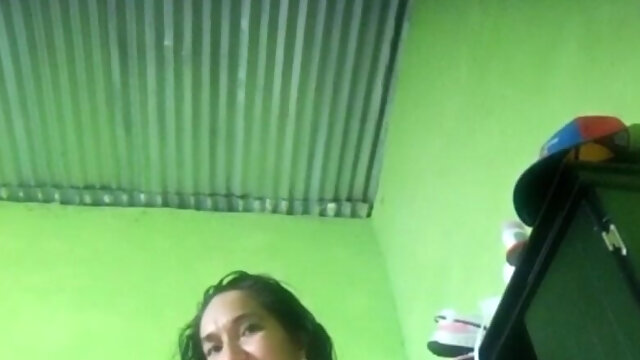 MILF Sex Finger Ass Naked Show