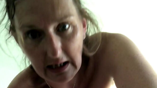 Francaise Poilue Solo, Francaise Amateur Nue, French Hairy