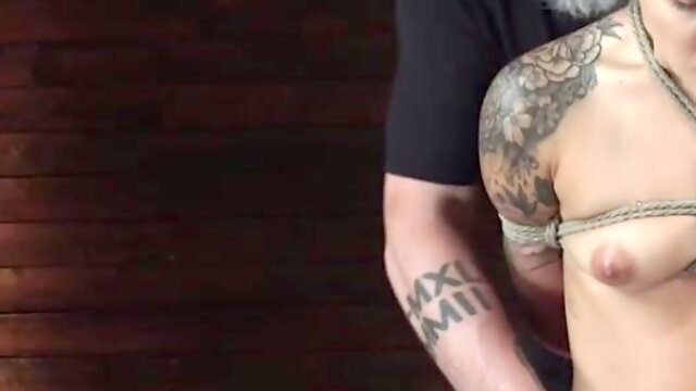 Sybian, Knechtschaft