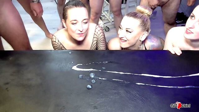 Extreme Cum Play at Gangbang