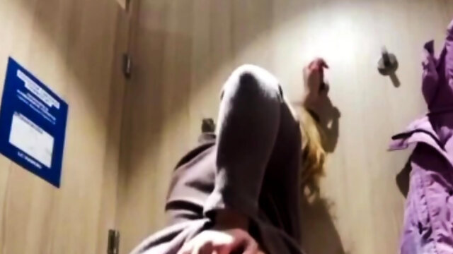 Extreme Squirting in the Locker Room
