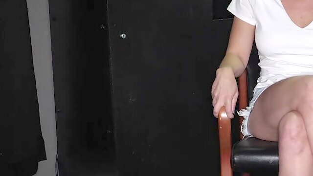 Kyla Keys gets fucked through the gloryhole