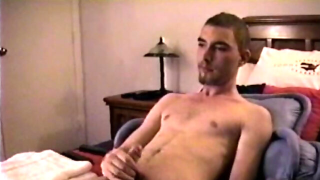 Str8 Skater Toby Jacks Off