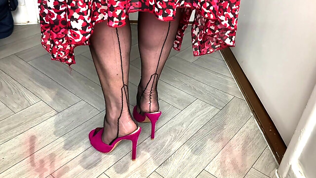 Mrs Mature Feet Is Just Being a Tease...