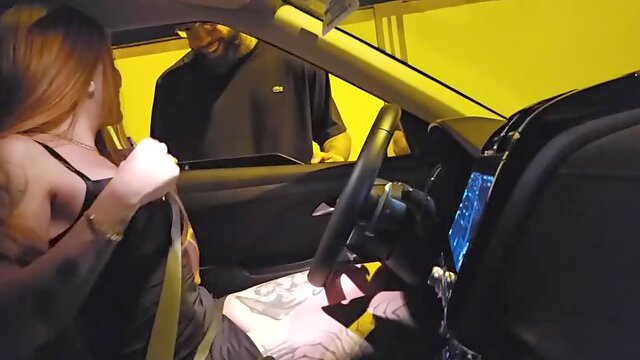 Outdoor Shemale, Car Blowjob, Picked Up, Big Cock, Bareback, Tavares, Street