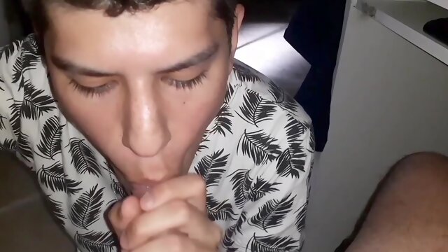 Me Quede Solo Con El Profesor Para Resolver Mis Calificaciones A Cambio De Una Rica Mamada