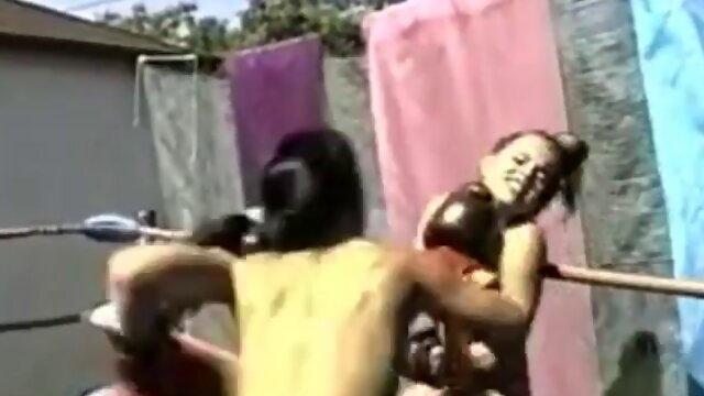 Tina Antman vs Mia Walters