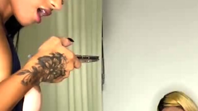 Shemale Fucks Guy, Threesome, Cumshot