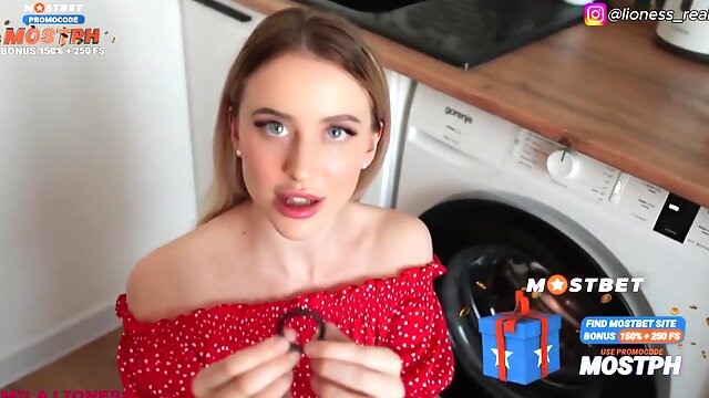 Jeune Et Beau Pere, Maman