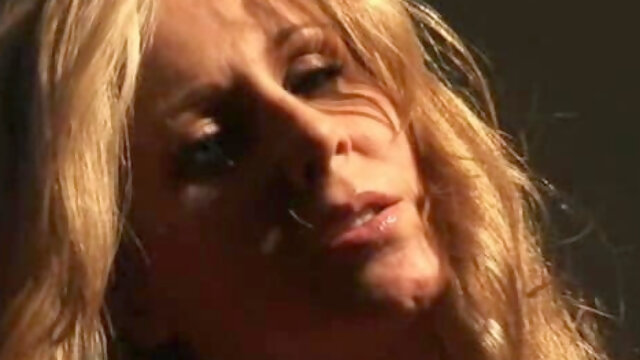 Julia Ann Fingering on the Couch